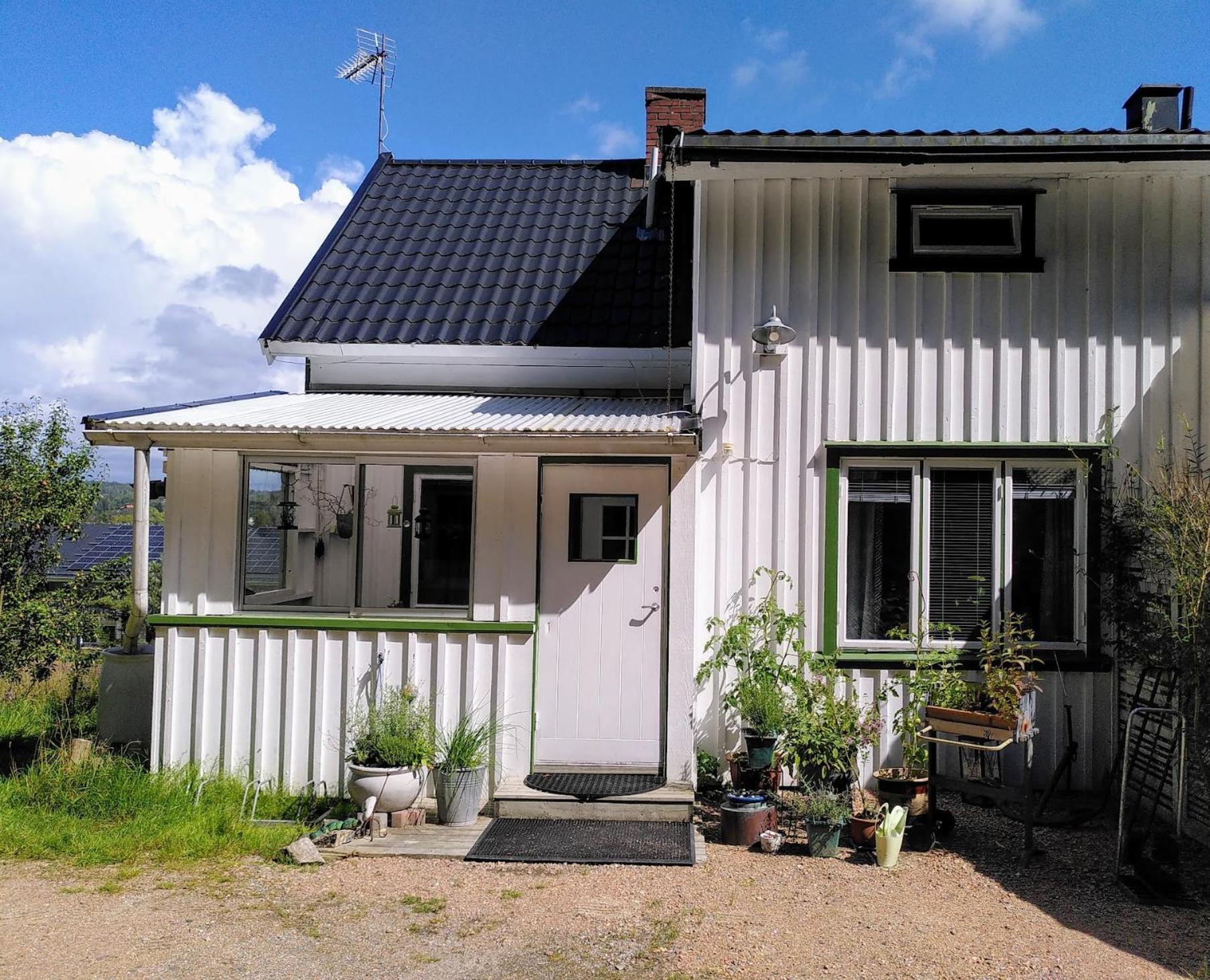 Laegenhet Naturnaera I Henån Exterior photo