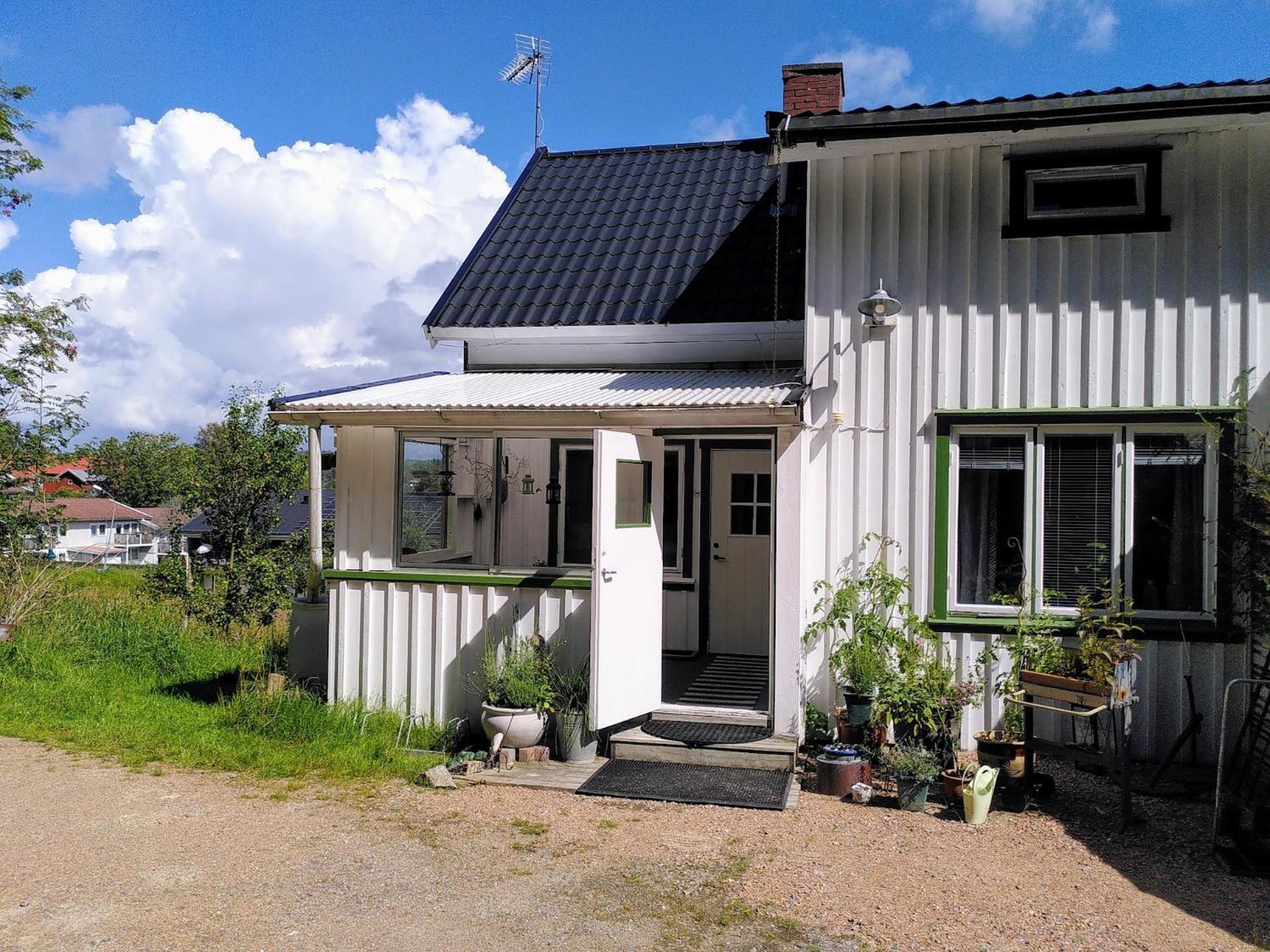 Laegenhet Naturnaera I Henån Exterior photo